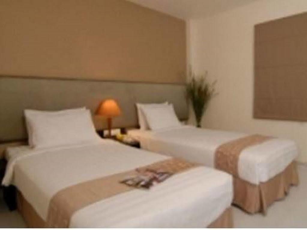 สตาร์บินดองโฮเต็ล Hotel เว้ ภายนอก รูปภาพ